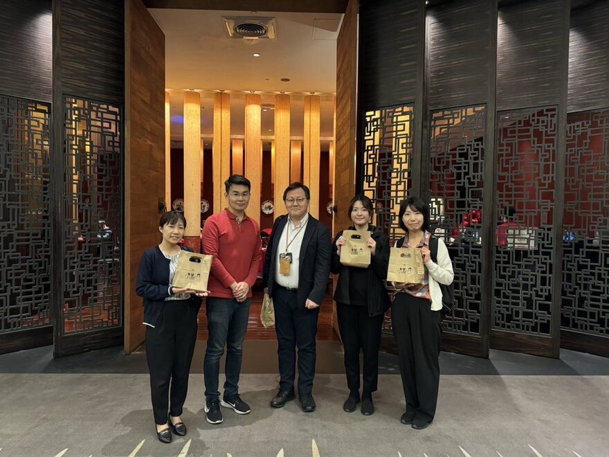 日本自治體與地方銀行來訪宜蘭直營店